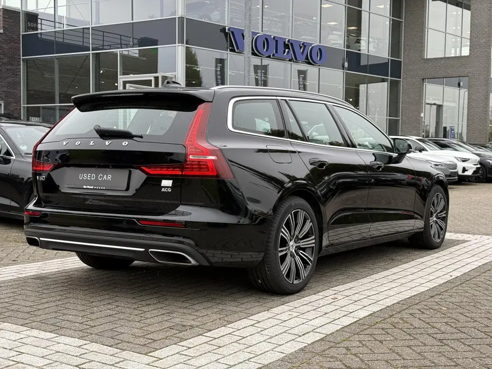 Volvo V60 2.0 T6 Recharge AWD Inscription uit 2022, foto 6