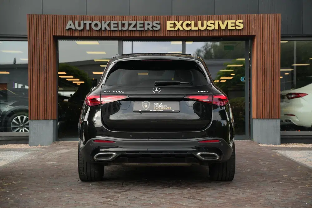 Mercedes-Benz GLC 400e 4MATIC AMG Line Panoramadak Bu uit 2023, foto 11