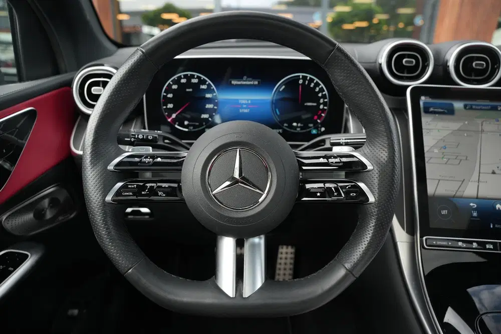 Mercedes-Benz GLC 400e 4MATIC AMG Line Panoramadak Bu uit 2023, foto 8