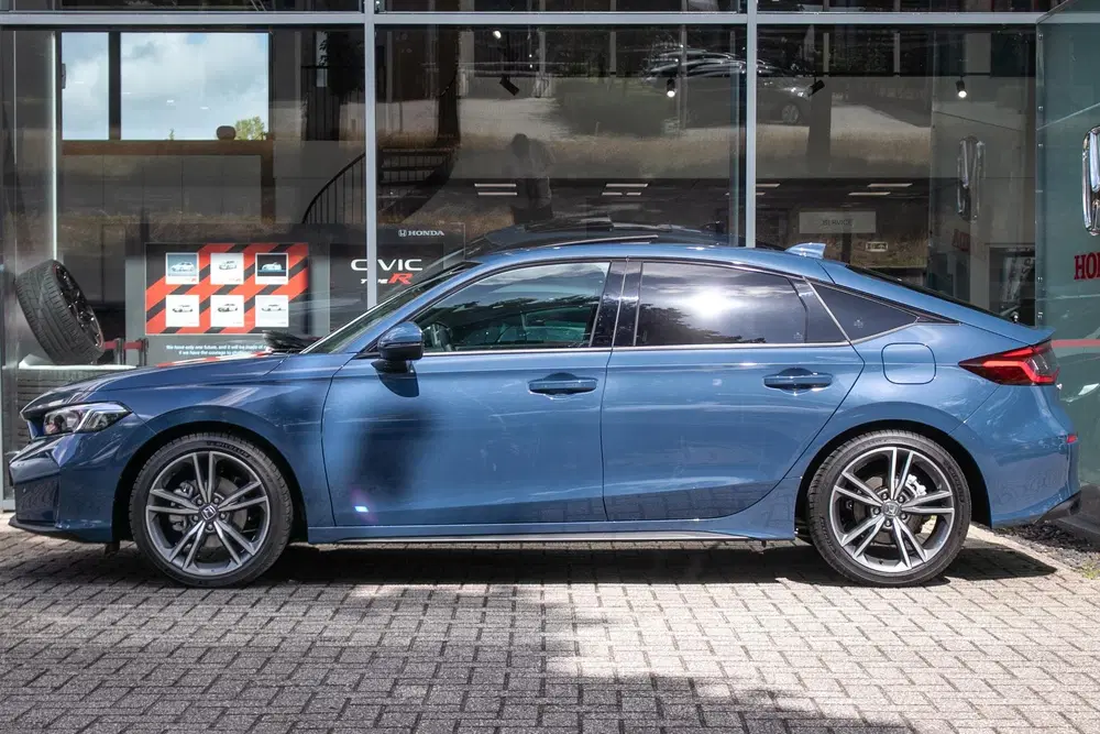 Honda Civic 2.0 e:HEV Advance uit 2026, foto 2