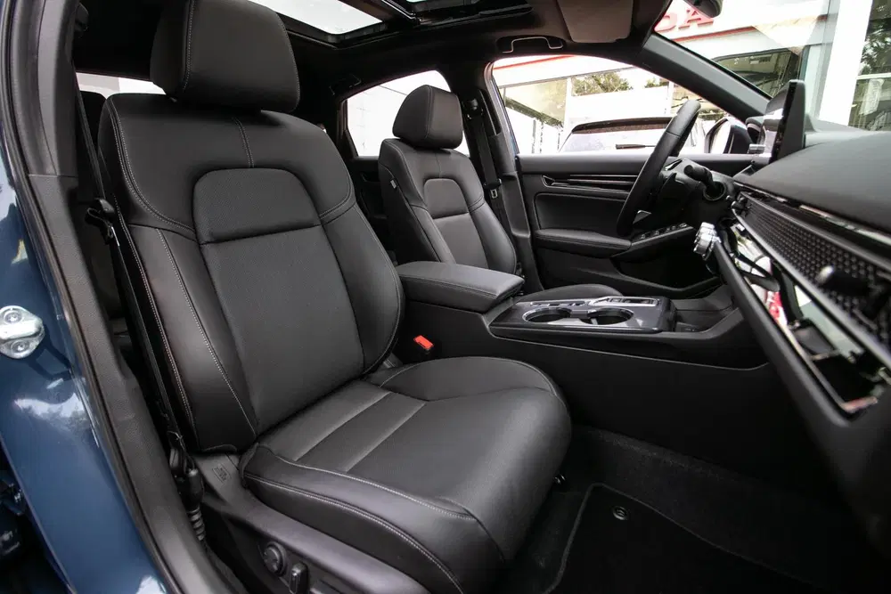Honda Civic 2.0 e:HEV Advance uit 2026, foto 6