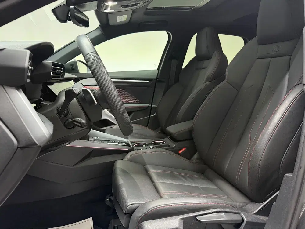 Audi A3 35 TFSI S-Line HuD uit 2025, foto 13