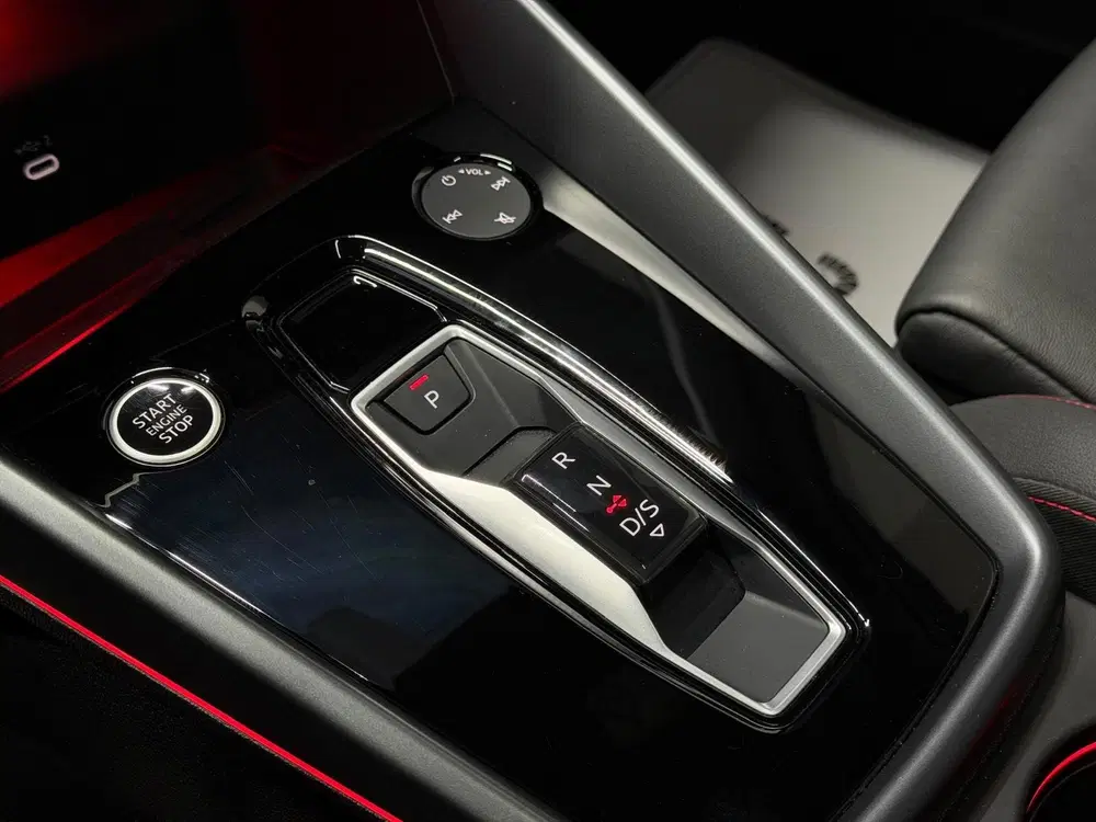 Audi A3 35 TFSI S-Line HuD uit 2025, foto 15
