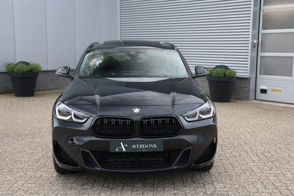 BMW X2 xDrive25e M-Sport Black Edition Pano uit 2021, foto 11