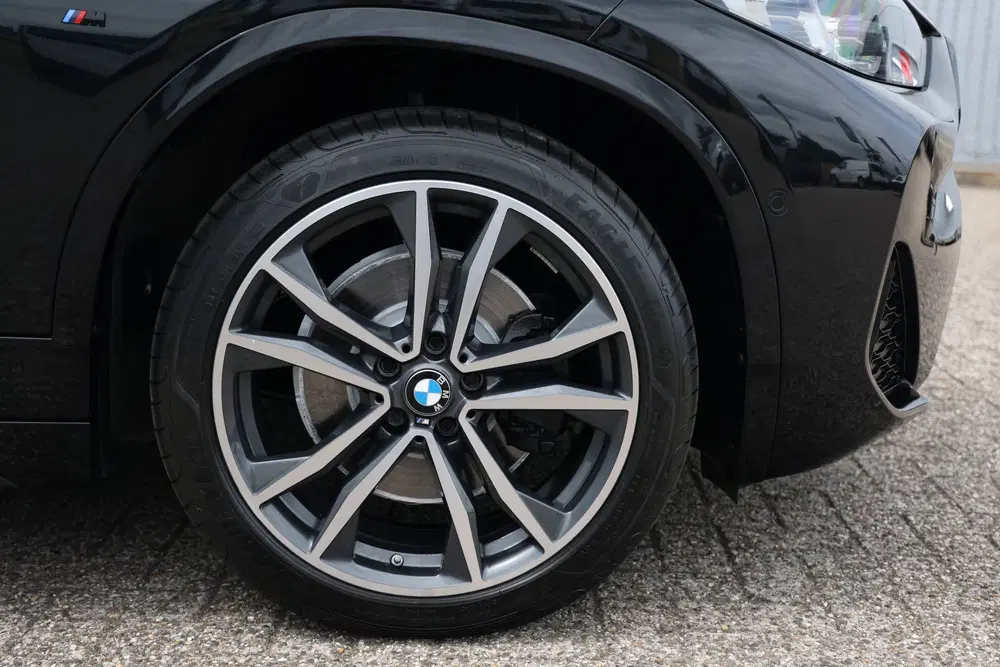 BMW X2 xDrive25e M-Sport Black Edition Pano uit 2021, foto 14