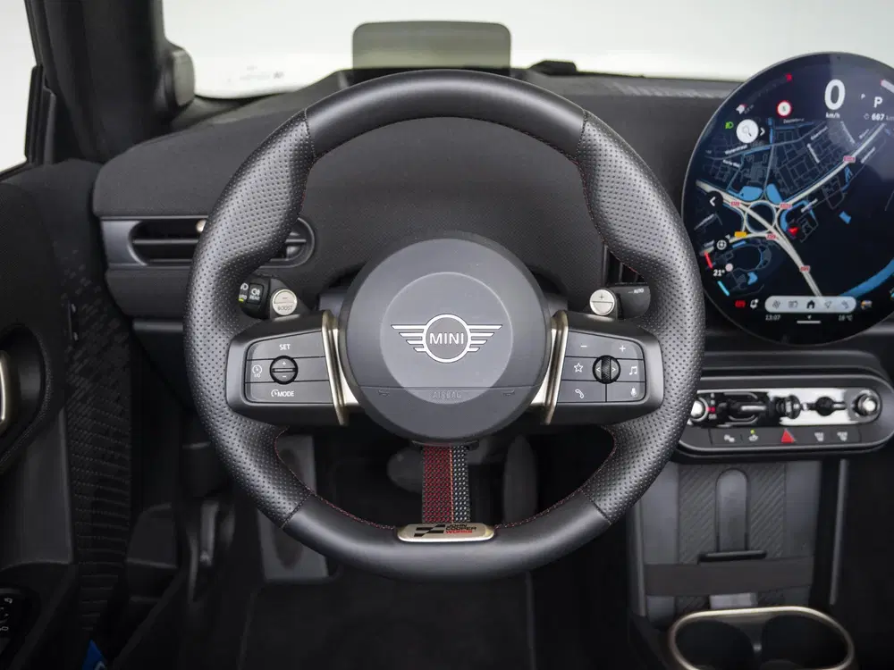 Mini Cabrio Cooper C John Cooper Works uit 2026, foto 12
