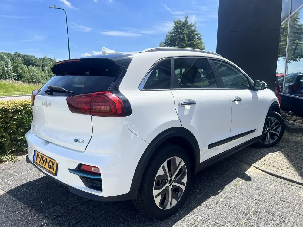 Kia Niro Edition 64 kWh Eerste Eigenaar Dealeronder uit 2022, foto 3