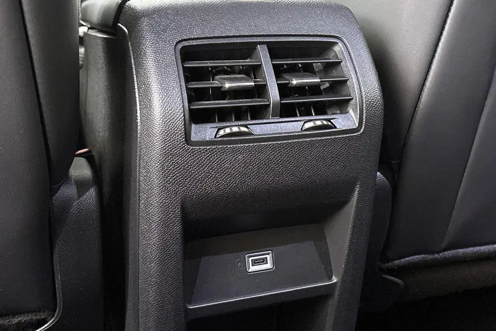 Citroën C5 X Citroen C5 X 1.6 Plug-in Hybrid 225 Feel S uit 2023, foto 12