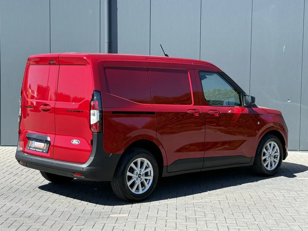 Ford Transit Courier 1.5 EcoBlue uit 2023, foto 3