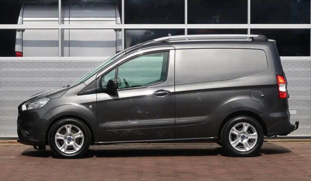 Ford Transit Courier 1.0 Limited EcoBoost S&S CAMERA uit 2021, foto 12
