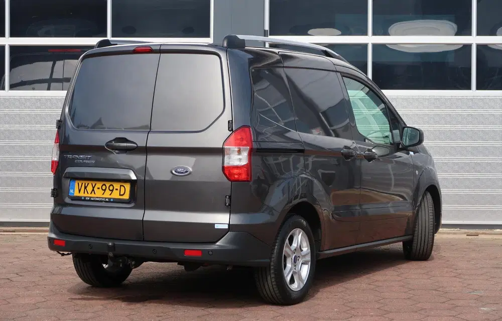 Ford Transit Courier 1.0 Limited EcoBoost S&S CAMERA uit 2021, foto 5