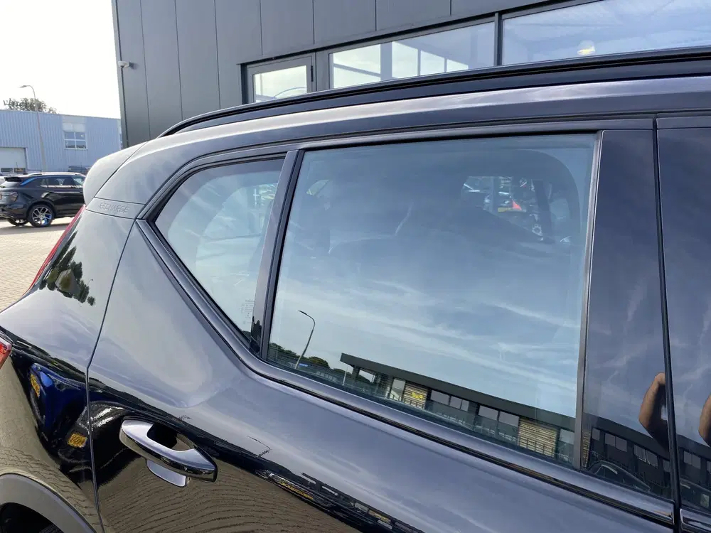 Volvo XC40 Recharge Twin Pro SOH 91.70 % Panorama Dak uit 2021, foto 10