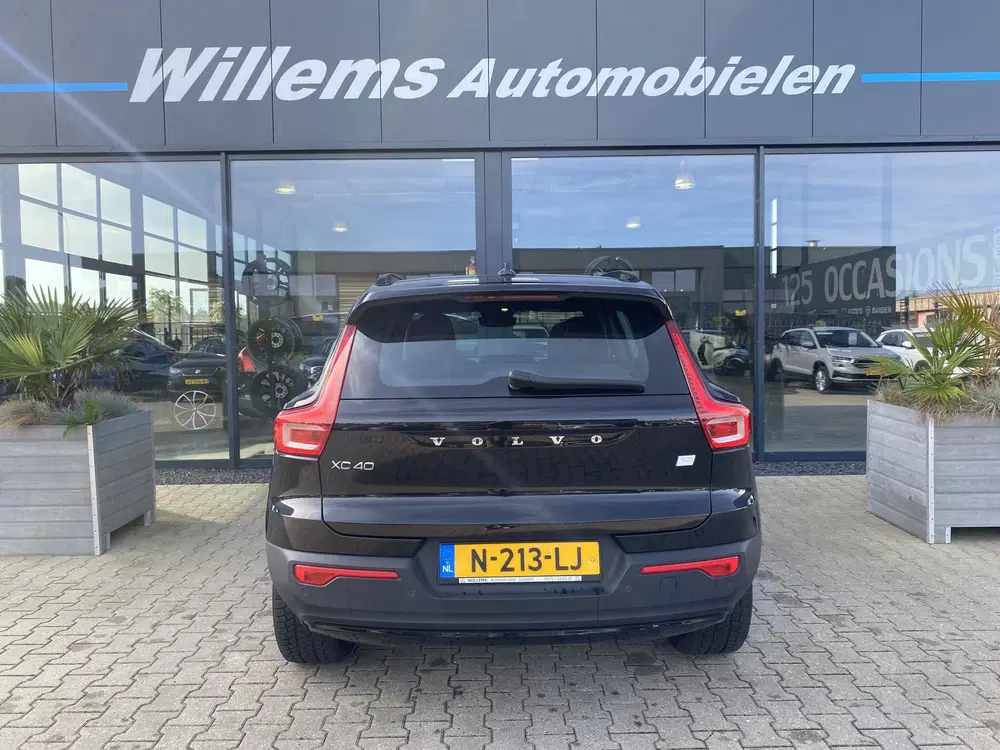 Volvo XC40 Recharge Twin Pro SOH 91.70 % Panorama Dak uit 2021, foto 13