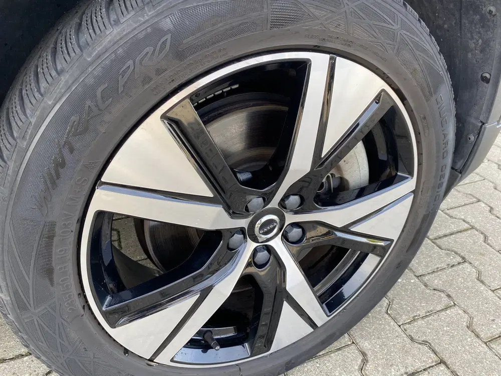 Volvo XC40 Recharge Twin Pro SOH 91.70 % Panorama Dak uit 2021, foto 9