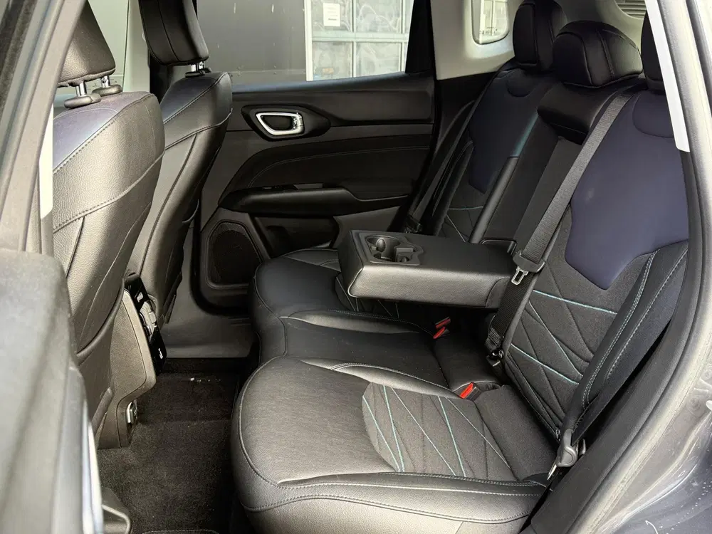 Jeep Compass 4xe 240 Plug-in Hybrid Electric Upland uit 2022, foto 12