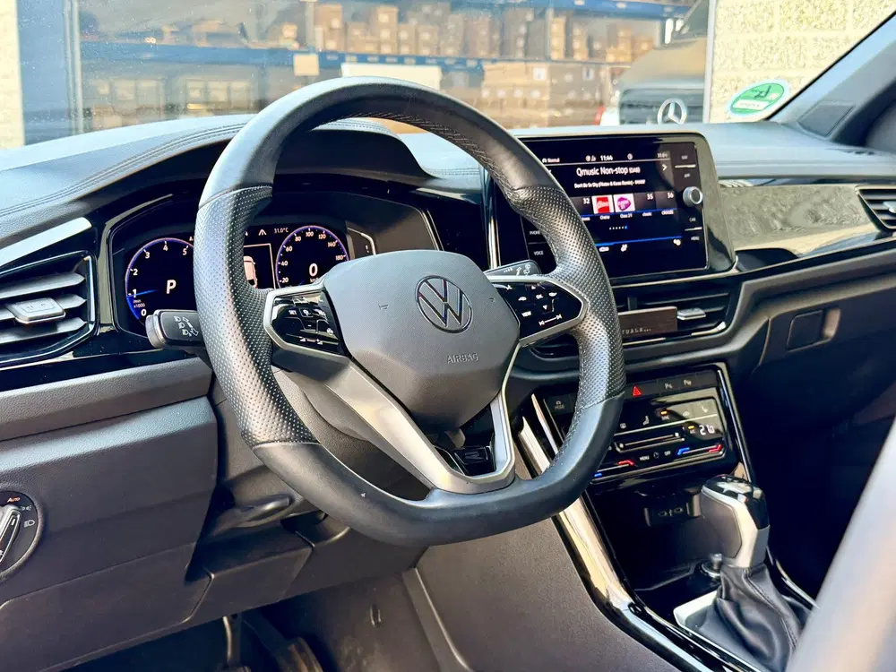 Volkswagen T-Roc 1.5 TSI R-Line Business+ Adaptive Cruise uit 2022, foto 8