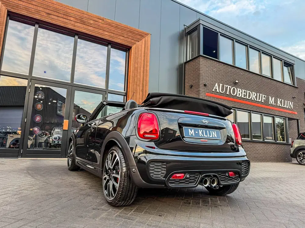 Mini Cabrio 2.0 John Cooper Works F1 aut 231pk Facelif uit 2020, foto 13