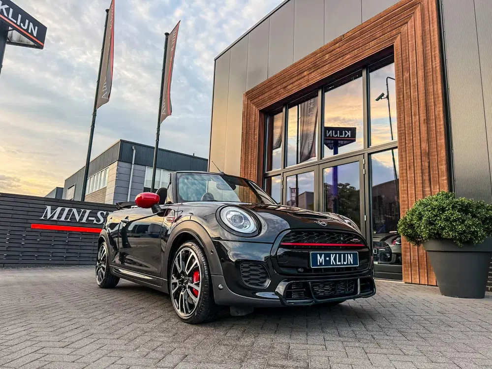 Mini Cabrio 2.0 John Cooper Works F1 aut 231pk Facelif uit 2020, foto 15