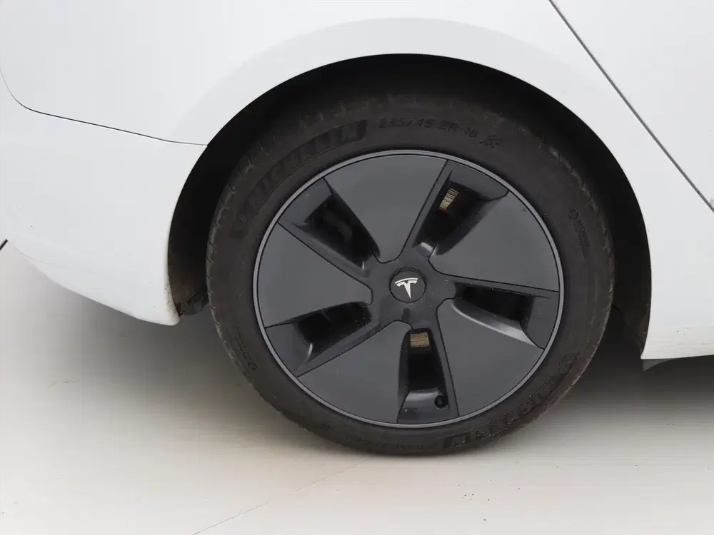 Tesla Model 3 Standard RWD Plus UPGRADE 94.7% SoH [ LFP uit 2023, foto 11