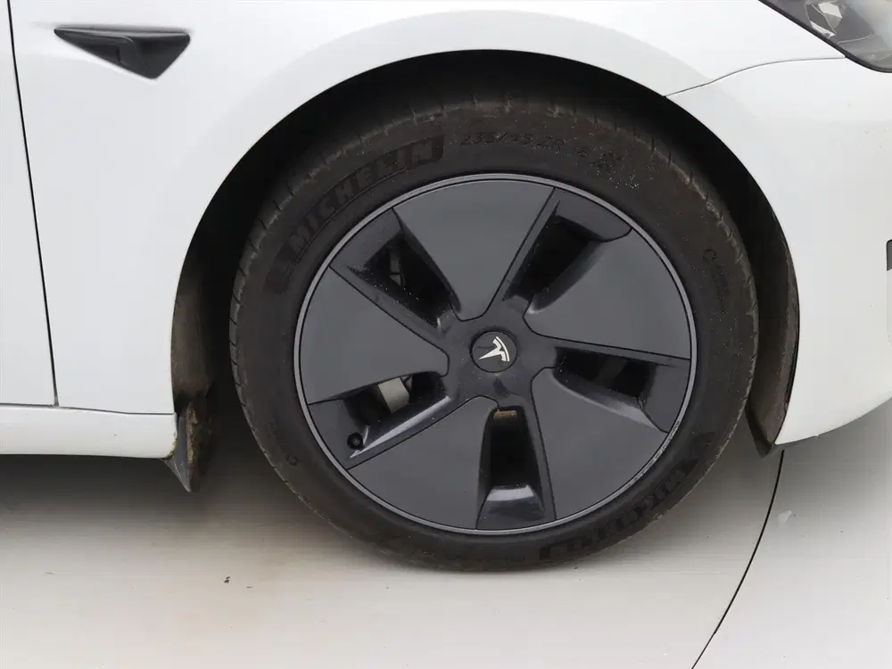 Tesla Model 3 Standard RWD Plus UPGRADE 94.7% SoH [ LFP uit 2023, foto 12