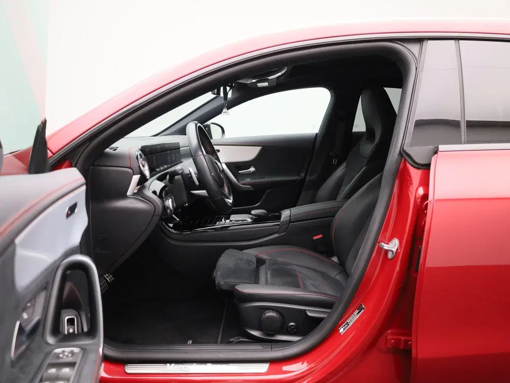 Mercedes-Benz CLA 250 e Business Solut uit 2022, foto 10