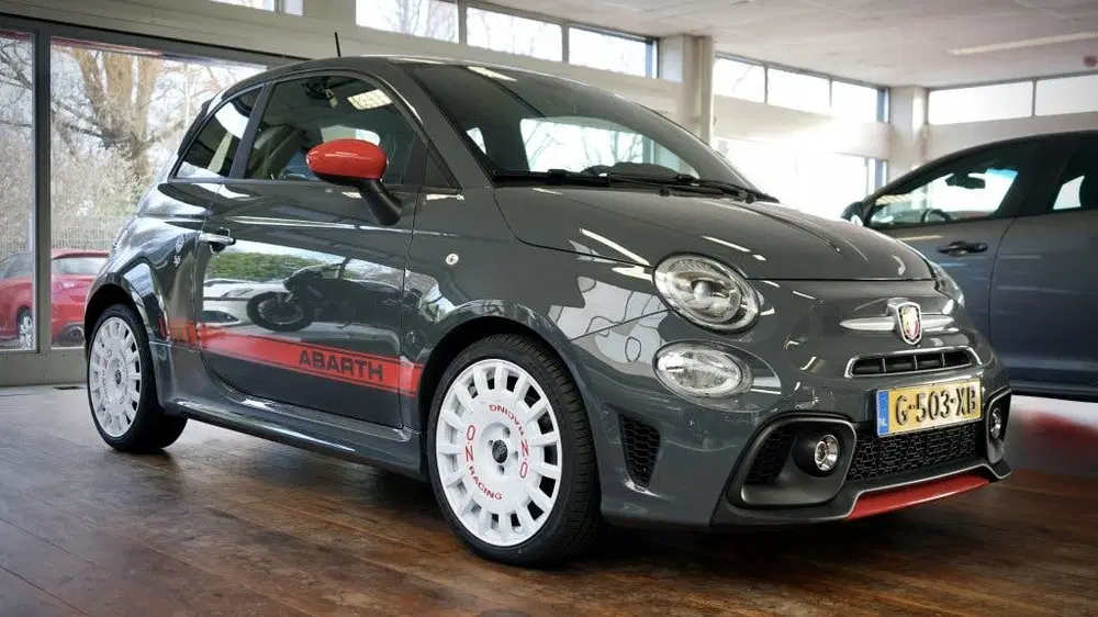 Abarth 500 1.4 T-Jet Abarth 595 uit 2019