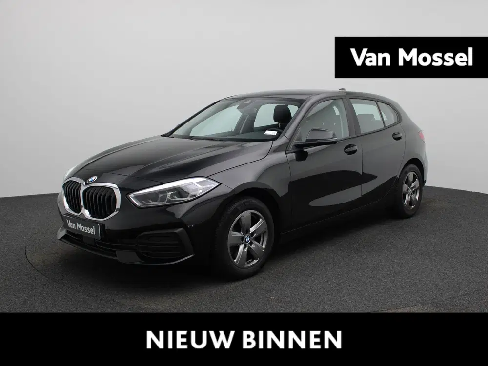 BMW 1-serie 118i Business Edition uit 2022