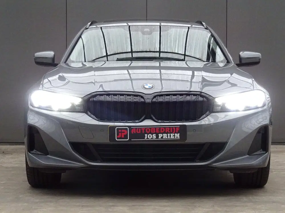 BMW 3-serie 3 Serie Touring * PANORAMADAK * LEER * CAR uit 2023, foto 9