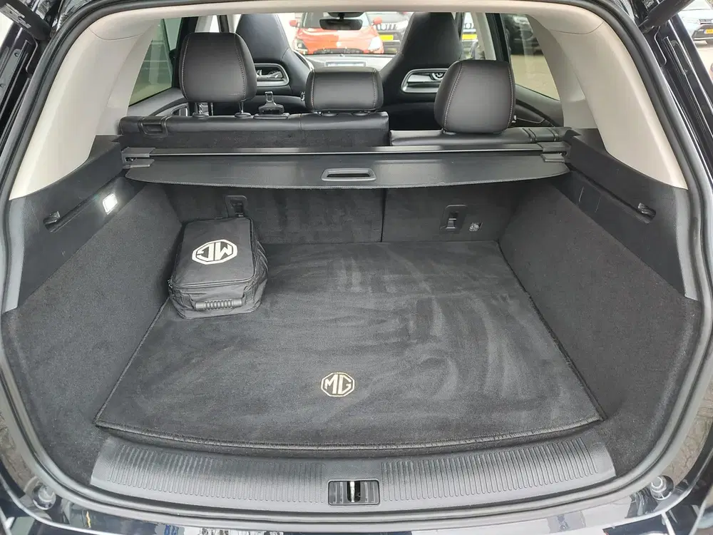 MG EHS 1.5 TGDI PHEV HYBRID LUXURY SoH 97 uit 2023, foto 11