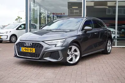 Audi A3 35 TFSI S edition Automaat uit 2021
