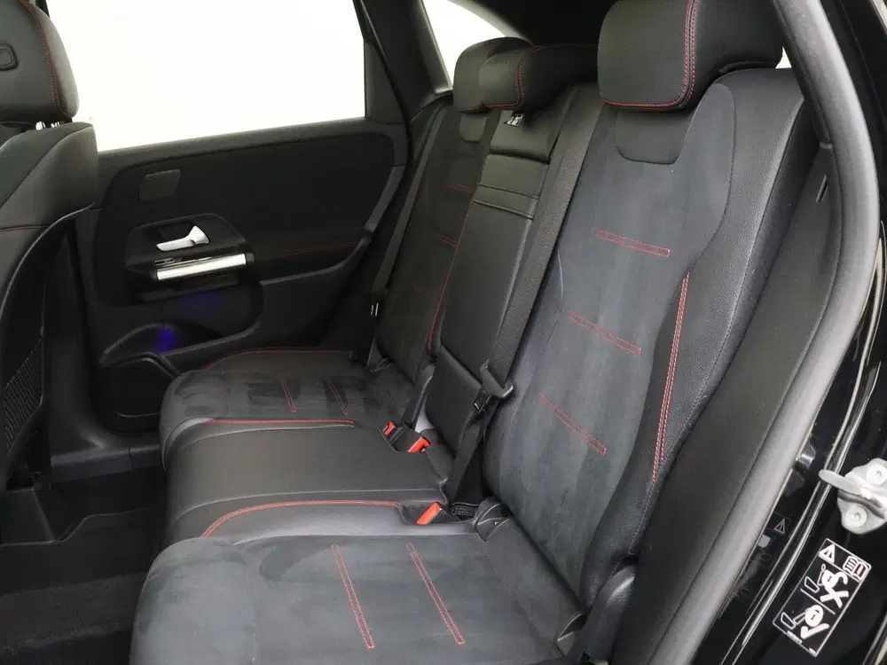 Mercedes-Benz B-Klasse 180 Business Solution AMG uit 2022, foto 12