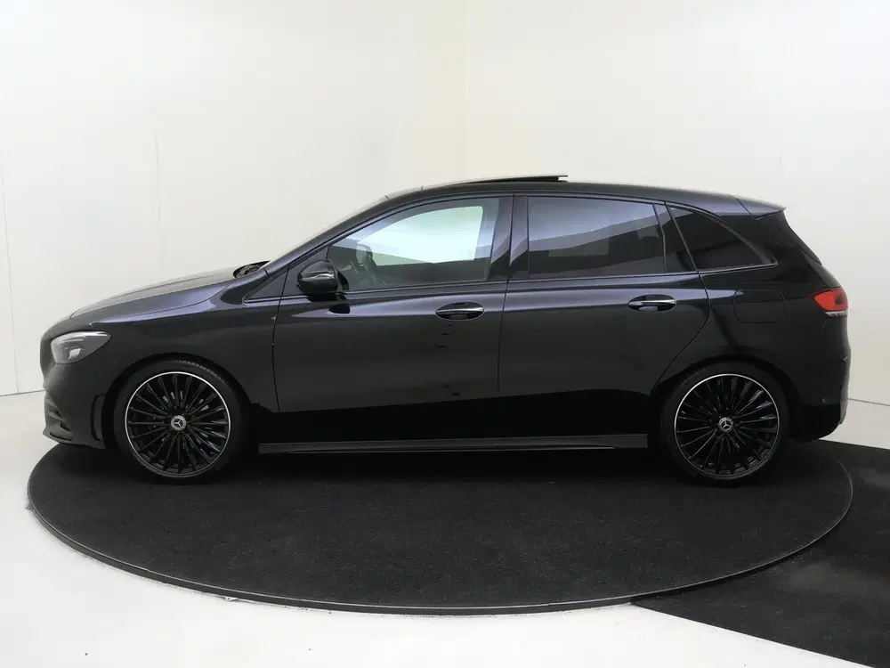 Mercedes-Benz B-Klasse 180 Business Solution AMG uit 2022, foto 9