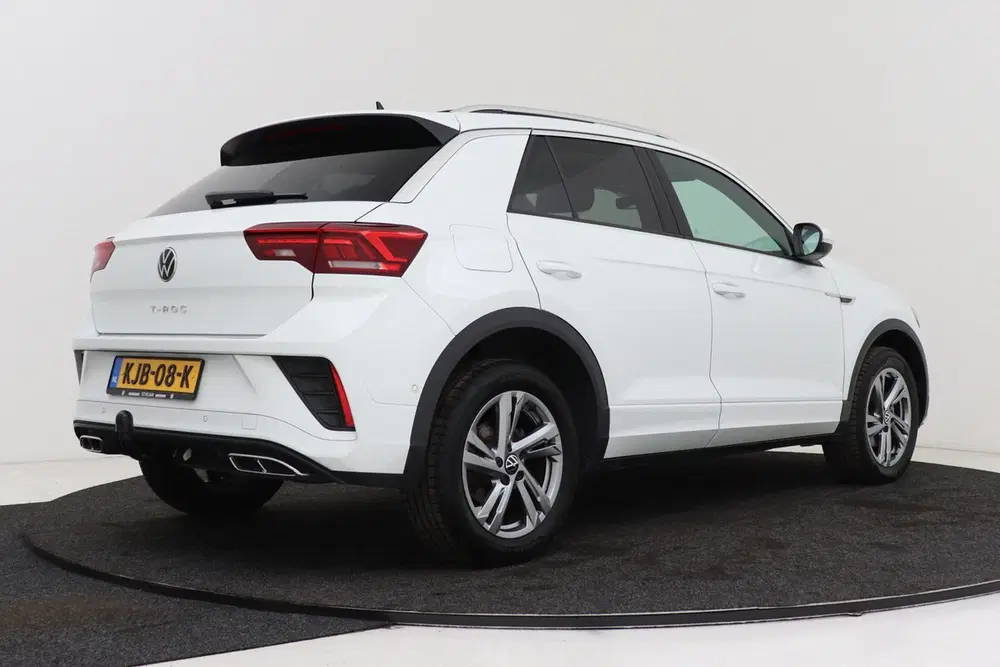 Volkswagen T-Roc 1.5 TSI R-Line uit 2024, foto 2