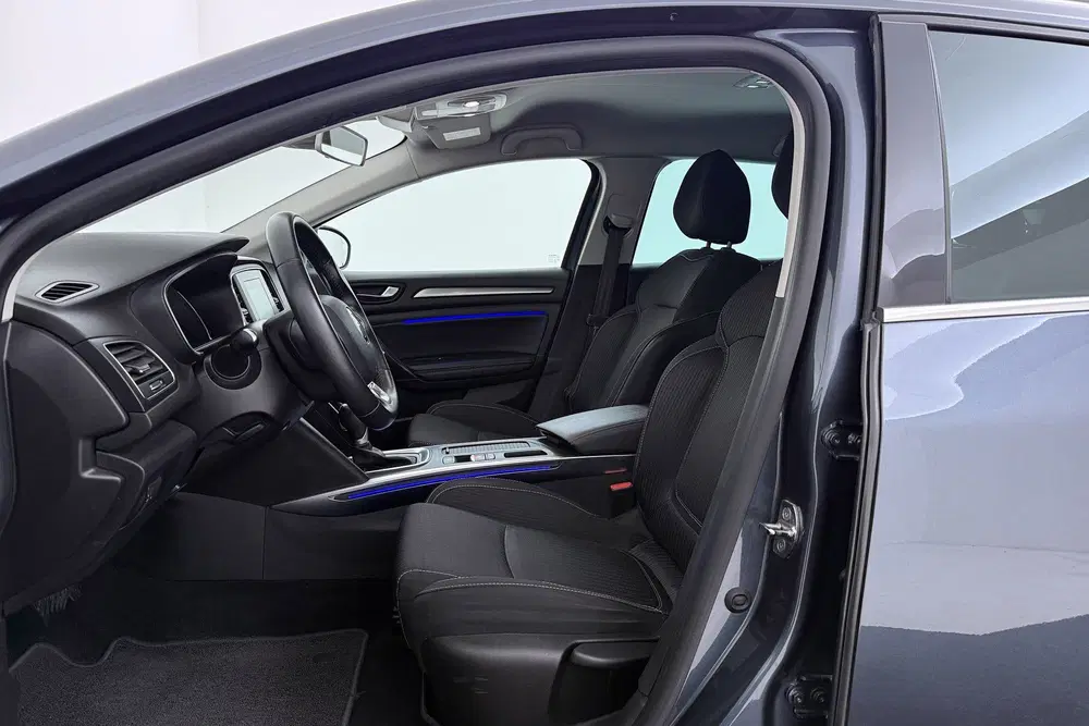 Renault Megane Mégane Estate 1.3 TCe Limited uit 2019, foto 3