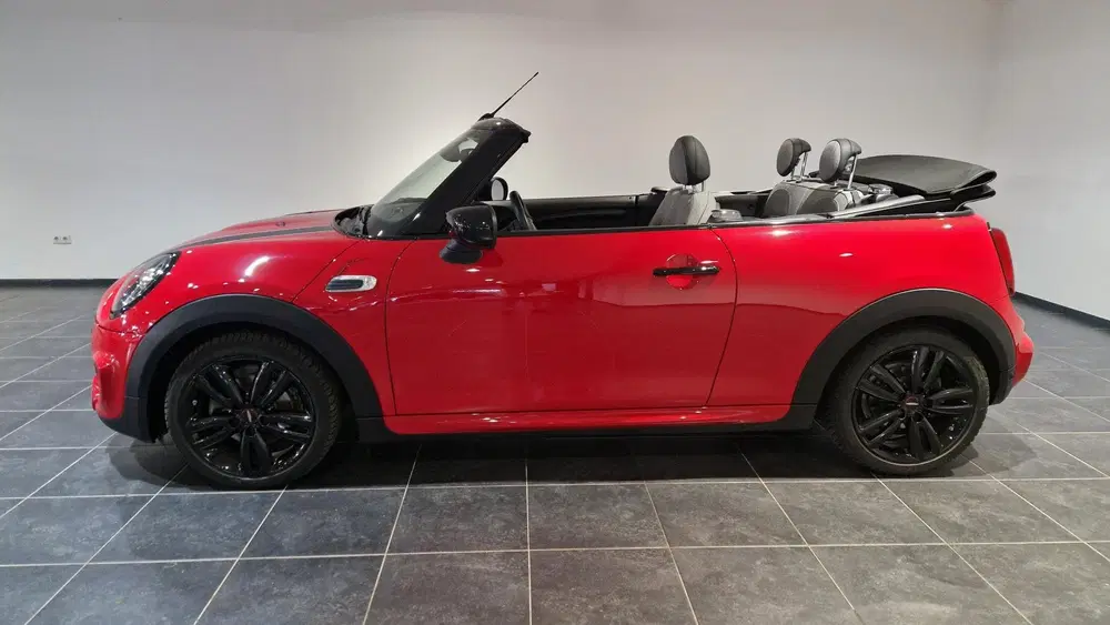Mini Cabrio 1.5 Cooper uit 2021, foto 14