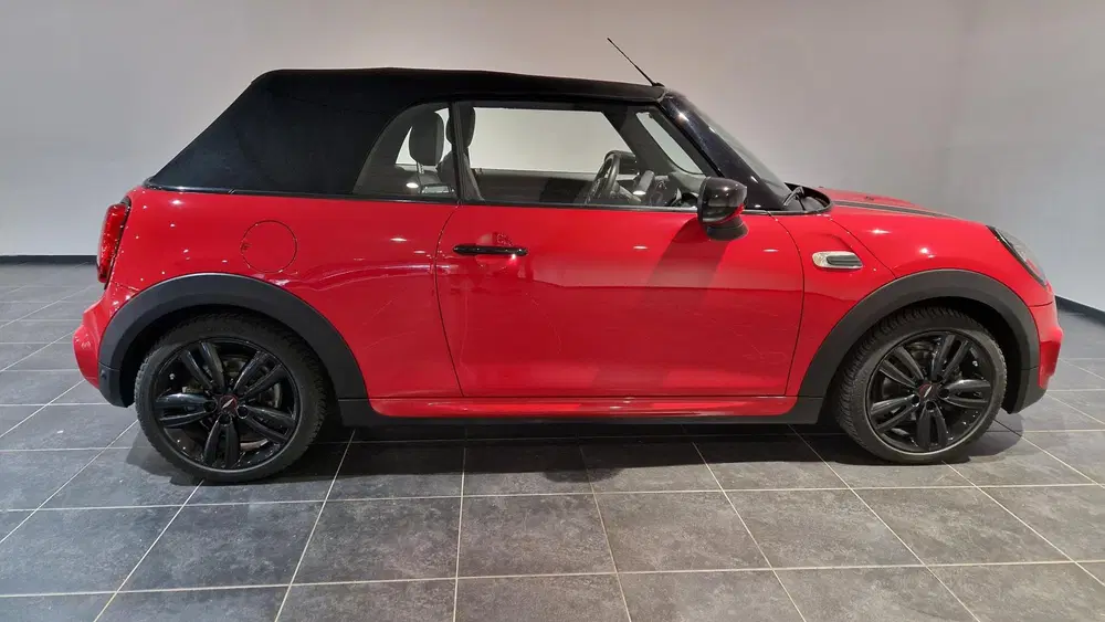 Mini Cabrio 1.5 Cooper uit 2021, foto 15