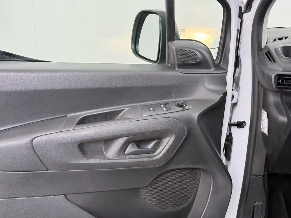 Opel Combo 1.5D L2H1 102PK uit 2023, foto 14