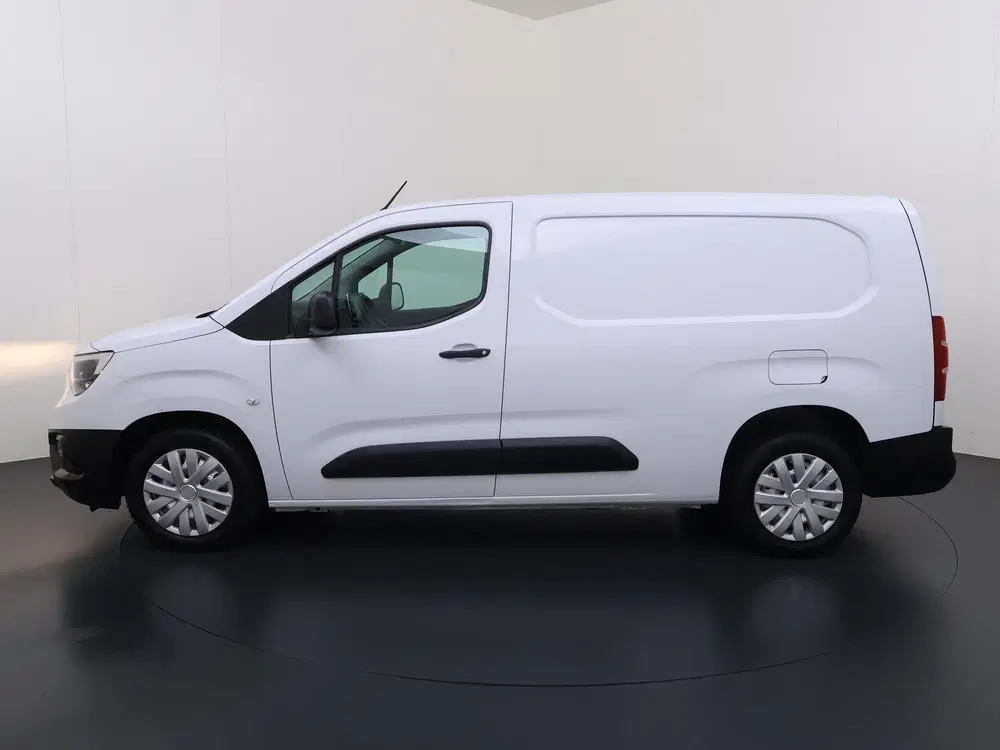 Opel Combo 1.5D L2H1 102PK uit 2023, foto 2