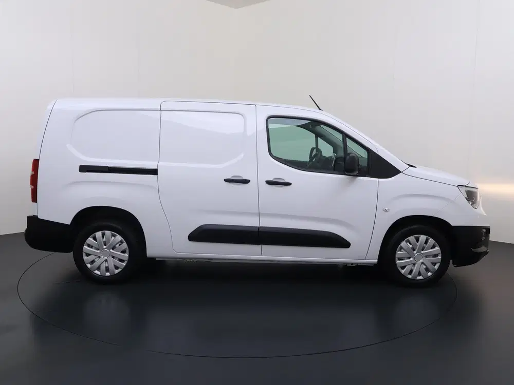 Opel Combo 1.5D L2H1 102PK uit 2023, foto 4