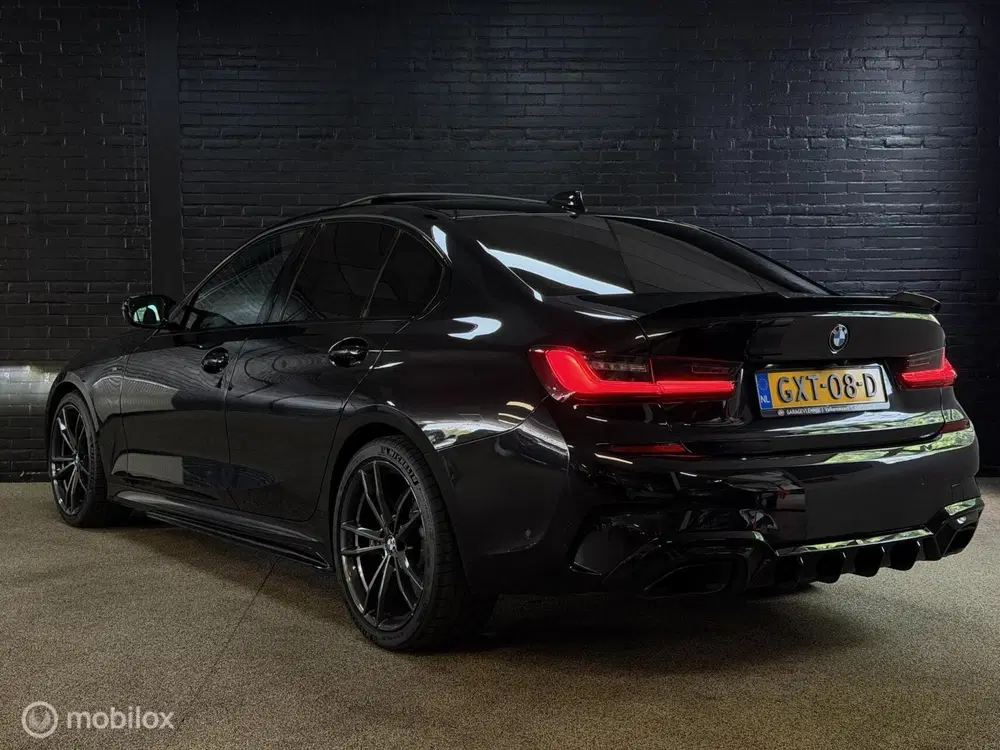 BMW 3-serie M340i xDrive High Executive LASER PANO HAR uit 2021, foto 2