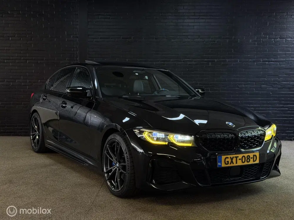 BMW 3-serie M340i xDrive High Executive LASER PANO HAR uit 2021, foto 3