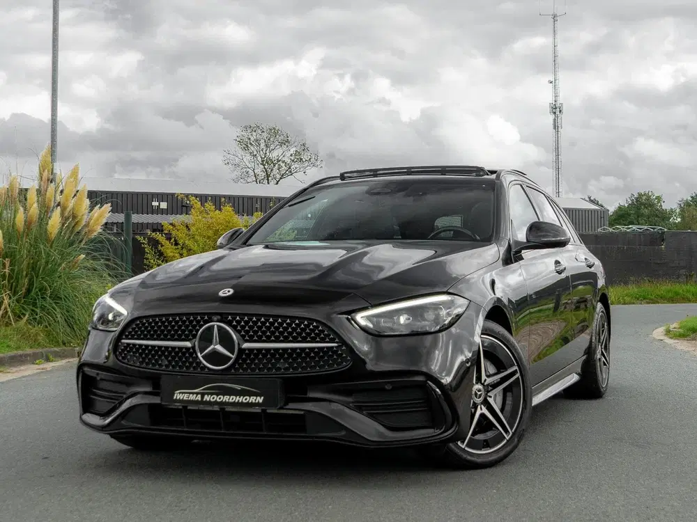 Mercedes-Benz C-Klasse Mercedes C-klasse Estate 300 e AMG uit 2022, foto 5