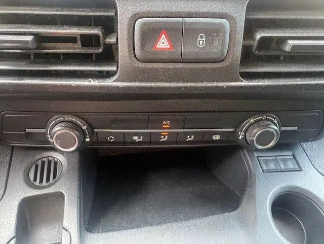 Peugeot Partner 1.2 Airco prijs EX BTW NAP uit 2022, foto 10