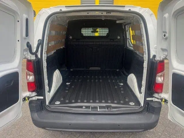 Peugeot Partner 1.2 Airco prijs EX BTW NAP uit 2022, foto 6