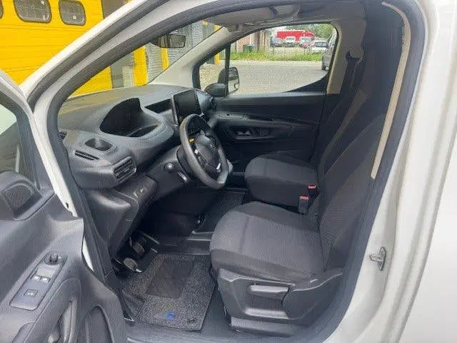 Peugeot Partner 1.2 Airco prijs EX BTW NAP uit 2022, foto 7