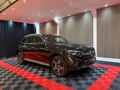 Mercedes-Benz GLC 300e 4MATIC AMG Line Pano 360Camera uit 2023