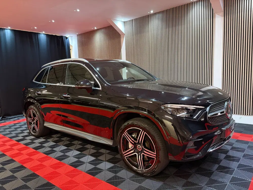 Mercedes-Benz GLC 300e 4MATIC AMG Line Pano 360Camera uit 2023, foto 2