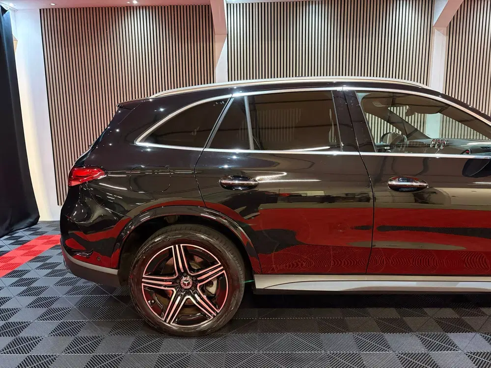 Mercedes-Benz GLC 300e 4MATIC AMG Line Pano 360Camera uit 2023, foto 4