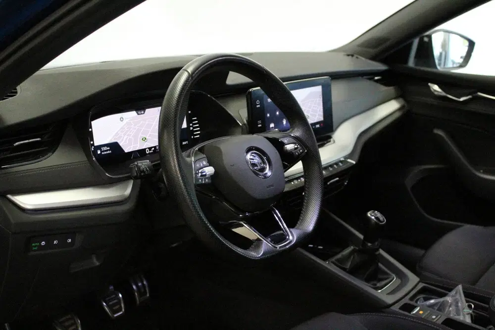 Skoda Octavia 1.0 TSI Sport Business uit 2022, foto 10