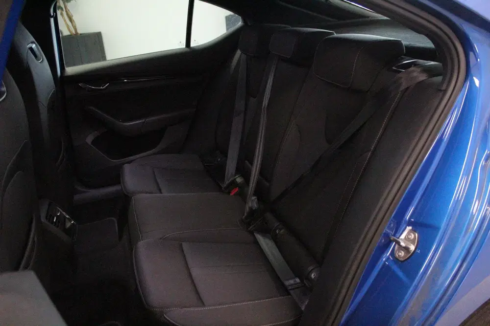 Skoda Octavia 1.0 TSI Sport Business uit 2022, foto 12